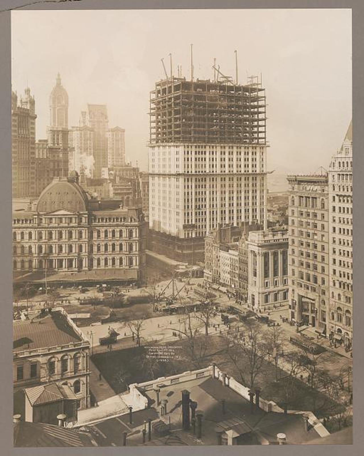 Woolworth Building — ironwork, 4 April 1912, 1912. Unidentified photographer. Dated on the negative 4 April 1912.. Street photograph.