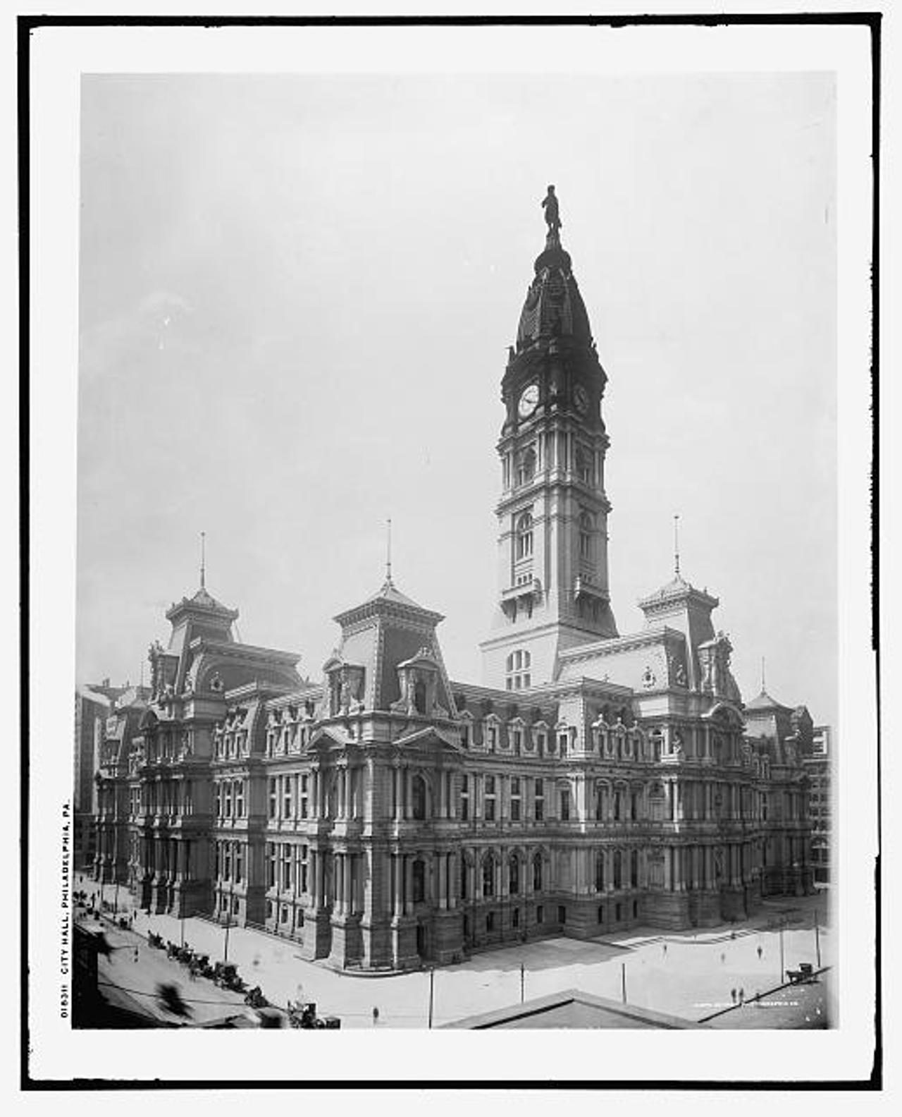 City Hall, Philadelphia, c. 1904. Detroit Publishing Company.. Street photograph.